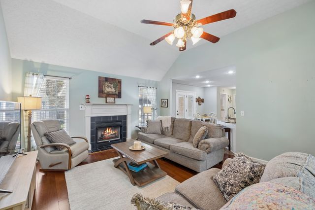 1602 Lewis Cir, Murfreesboro, TN 37129