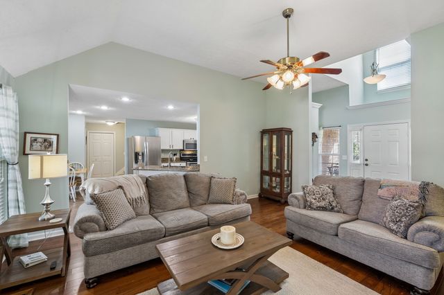 1602 Lewis Cir, Murfreesboro, TN 37129