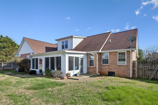 1602 Lewis Cir, Murfreesboro, TN 37129