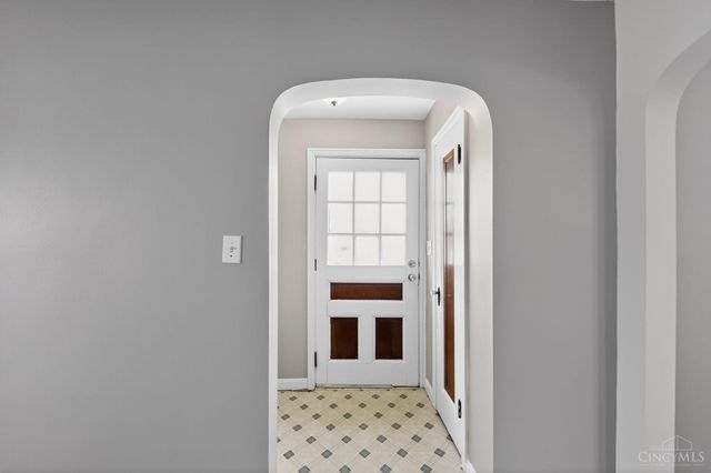 6621 Winton Road, Springfield Twp., OH 45224