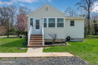 7 Patterson Street, Red Bank, NJ 07701