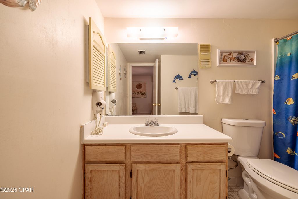 Image 19 of property listing at 6213 Thomas Drive 405, Panama City Beach, FL 32408