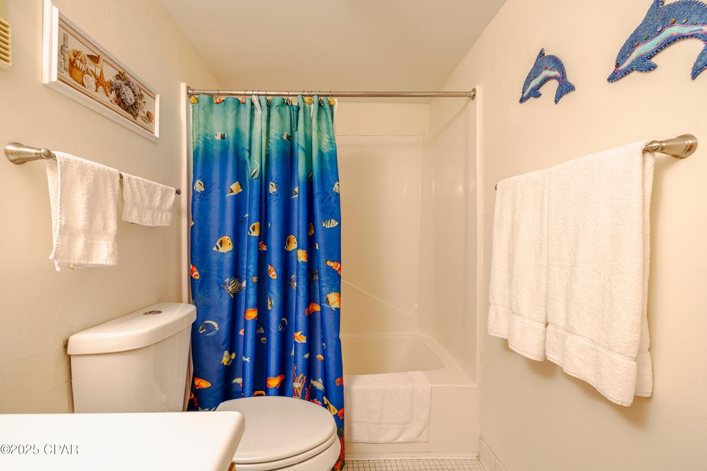 Image 21 of property listing at 6213 Thomas Drive 405, Panama City Beach, FL 32408