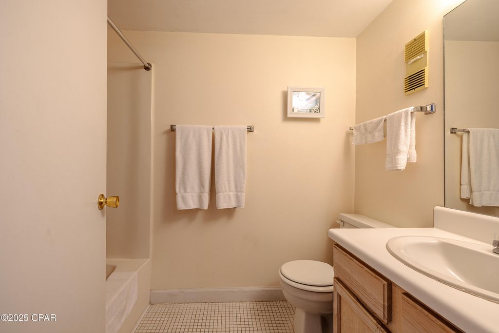 Image 23 of property listing at 6213 Thomas Drive 405, Panama City Beach, FL 32408