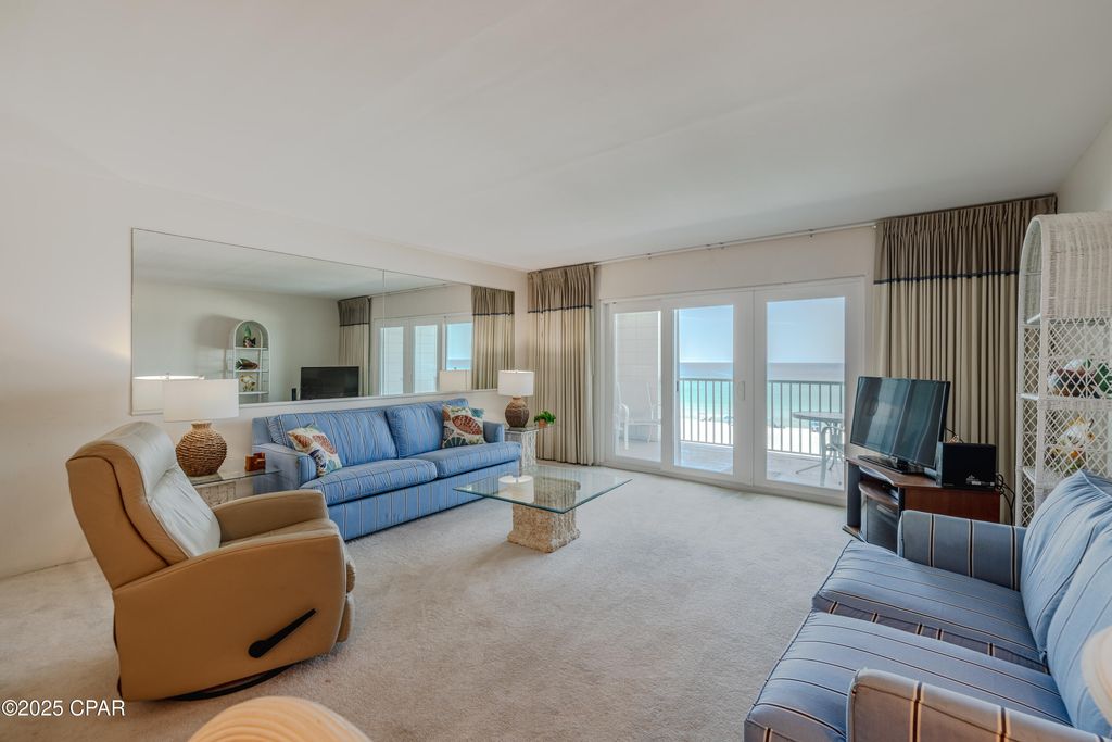 Image 5 of property listing at 6213 Thomas Drive 405, Panama City Beach, FL 32408