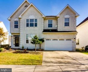 9 LAWRENCE LN, Blackwood, NJ 08012