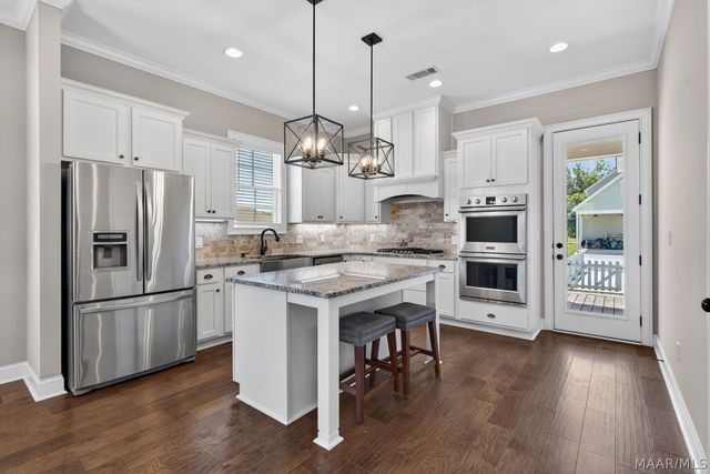 111 Forest Glen Drive, Pike Road, AL 36064
