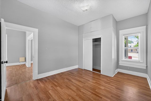 419 N Grand Avenue B, Sherman, TX 75090