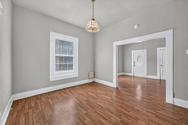 419 N Grand Avenue B, Sherman, TX 75090