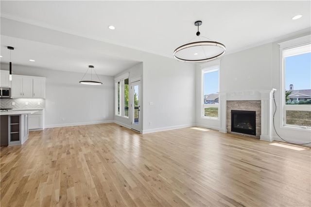 1905 NE 111th Court, Kansas City, MO 64155