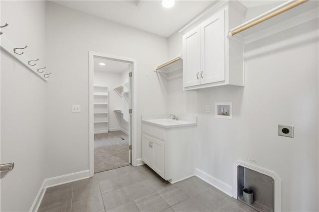 1905 NE 111th Court, Kansas City, MO 64155