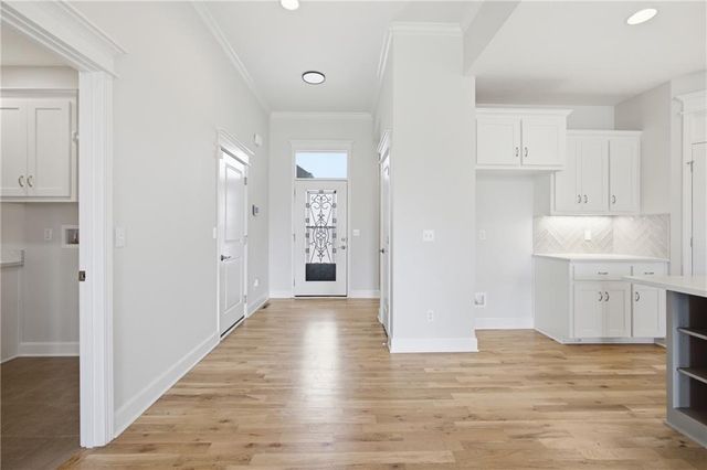 1905 NE 111th Court, Kansas City, MO 64155
