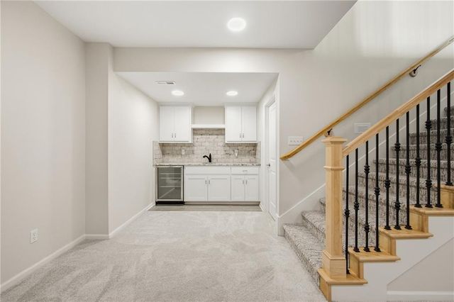 1905 NE 111th Court, Kansas City, MO 64155