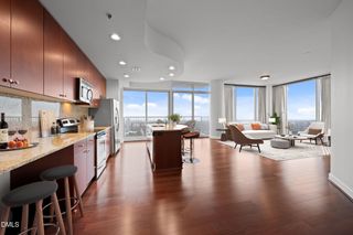 301 Fayetteville Street 2406, Raleigh, NC 27601