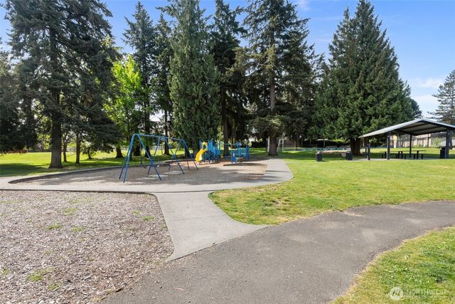 21903 -05 30th Avenue S, Des Moines, WA 98198