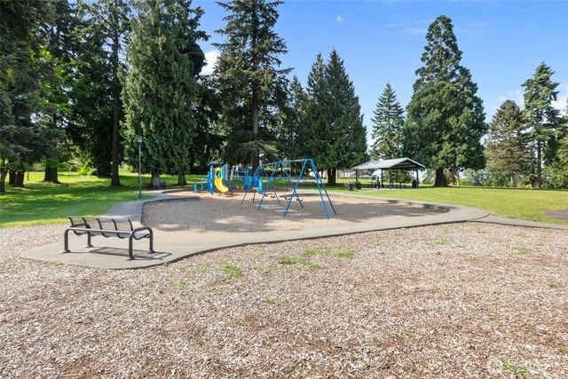 21903 -05 30th Avenue S, Des Moines, WA 98198