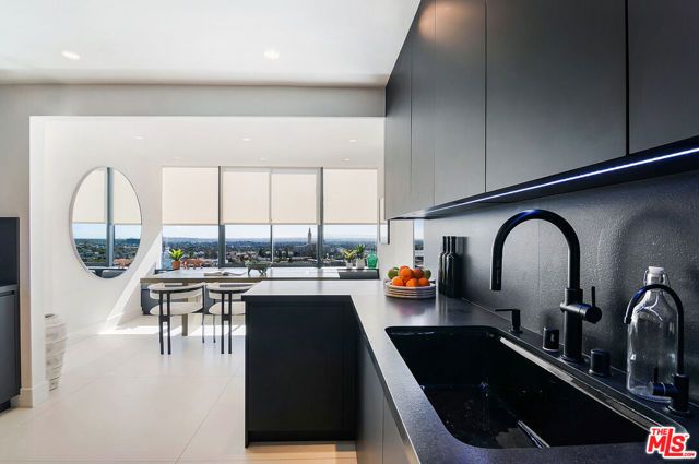 10724 Wilshire Boulevard 1210, Los Angeles, CA 90024