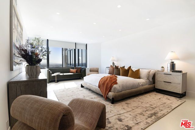 10724 Wilshire Boulevard 1210, Los Angeles, CA 90024