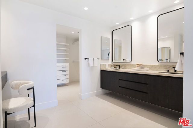 10724 Wilshire Boulevard 1210, Los Angeles, CA 90024