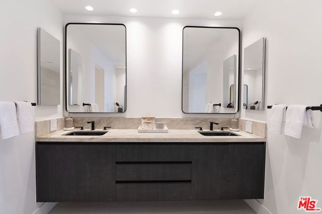 10724 Wilshire Boulevard 1210, Los Angeles, CA 90024