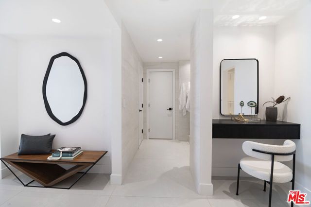 10724 Wilshire Boulevard 1210, Los Angeles, CA 90024