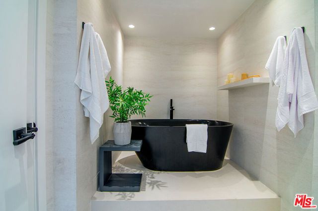 10724 Wilshire Boulevard 1210, Los Angeles, CA 90024