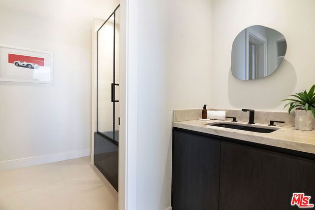 10724 Wilshire Boulevard 1210, Los Angeles, CA 90024