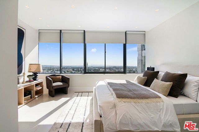 10724 Wilshire Boulevard 1210, Los Angeles, CA 90024