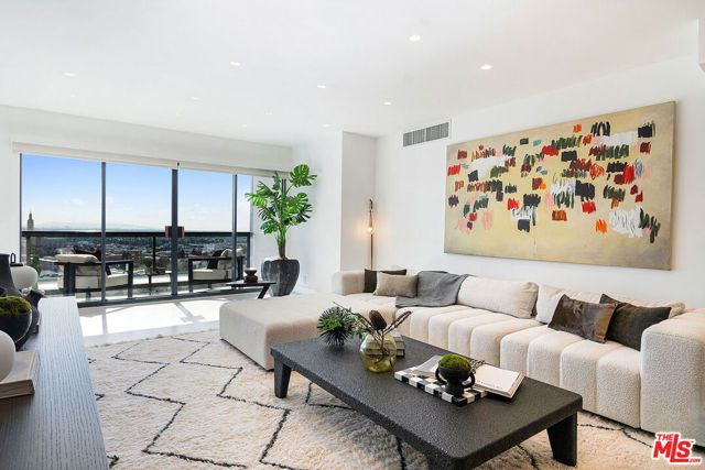 10724 Wilshire Boulevard 1210, Los Angeles, CA 90024