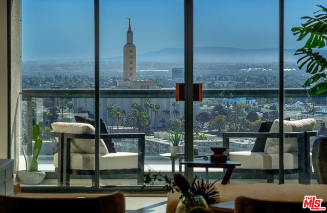 10724 Wilshire Boulevard 1210, Los Angeles, CA 90024