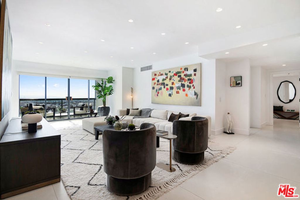 10724 Wilshire Boulevard 1210, Los Angeles, CA 90024