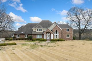 2734 Wolf Springs Road, Harrison, AR 72601