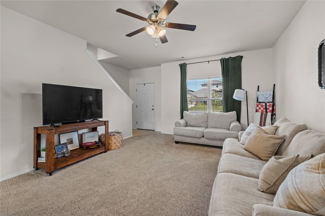 7107 Chestnut Hill Road, Bentonville, AR 72713