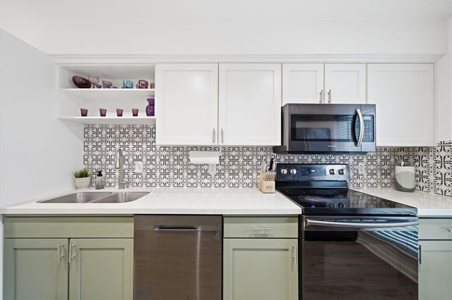 6435 Burgoyne Road 20, Houston, TX 77057