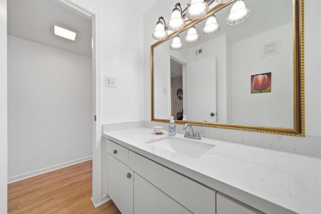 6435 Burgoyne Road 20, Houston, TX 77057