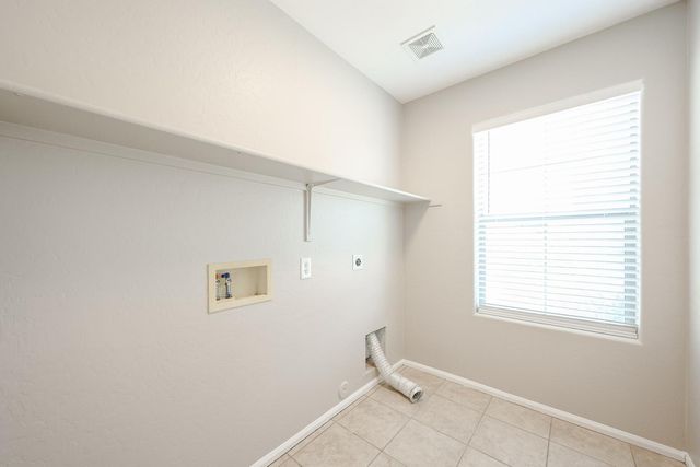 7602 W Encinas Lane, Phoenix, AZ 85043