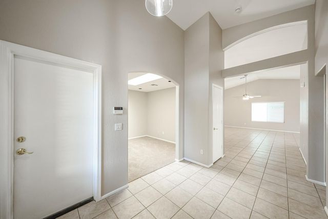 7602 W Encinas Lane, Phoenix, AZ 85043
