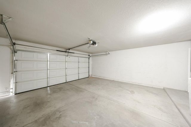 7602 W Encinas Lane, Phoenix, AZ 85043