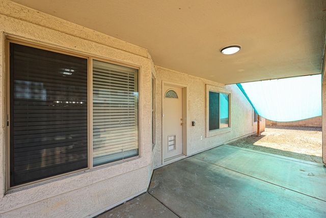 7602 W Encinas Lane, Phoenix, AZ 85043
