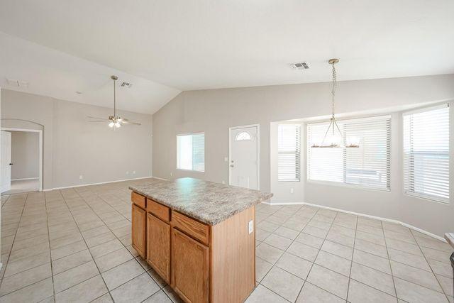 7602 W Encinas Lane, Phoenix, AZ 85043
