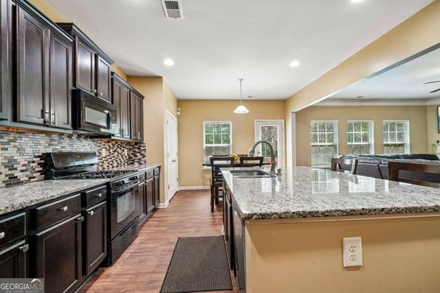 961 High Tide Trail, Loganville, GA 30052