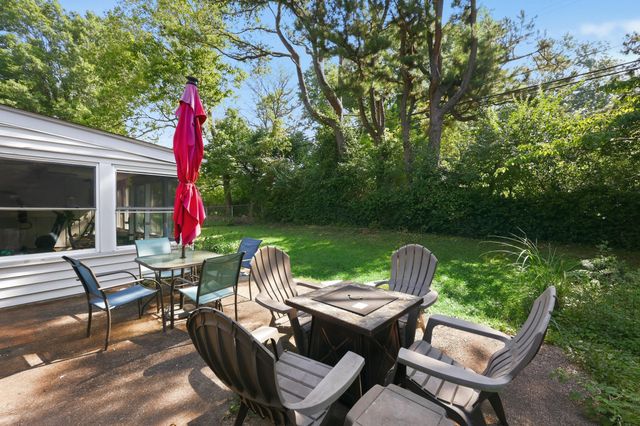 3528 Winding Drive, Lexington, KY 40517