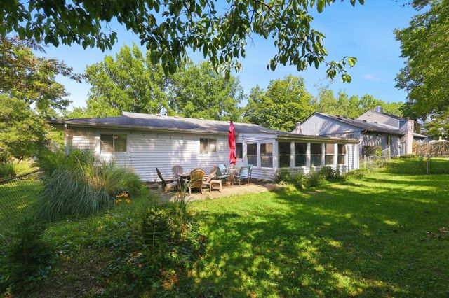 3528 Winding Drive, Lexington, KY 40517