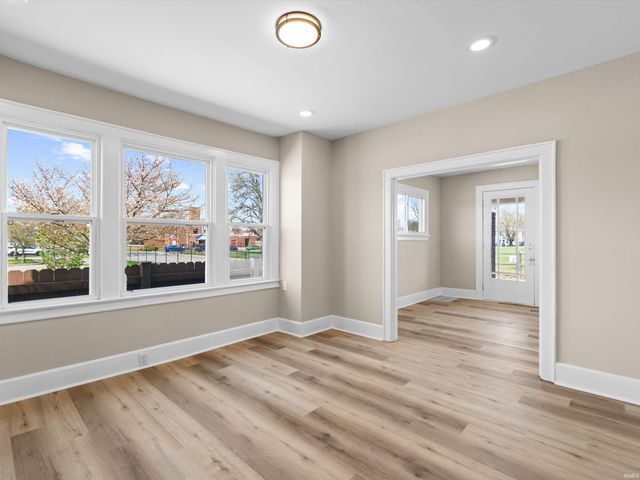 615 E Delaware Street, Evansville, IN 47711