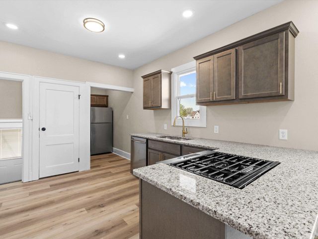 615 E Delaware Street, Evansville, IN 47711