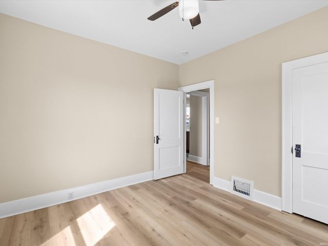 615 E Delaware Street, Evansville, IN 47711