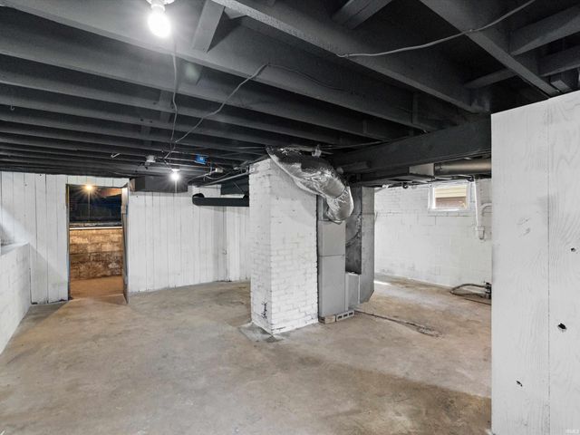 615 E Delaware Street, Evansville, IN 47711