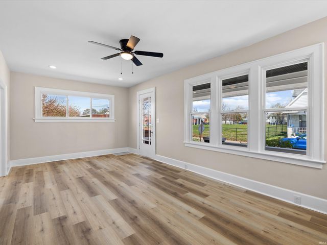 615 E Delaware Street, Evansville, IN 47711