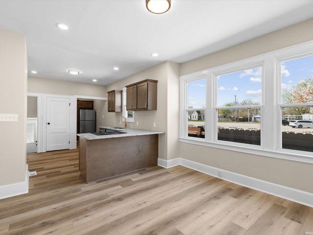 615 E Delaware Street, Evansville, IN 47711