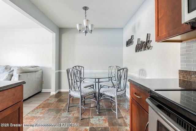 6160 Innkeepers Court 57, East Lansing, MI 48823